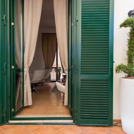 Boutique Apartment Al Duomo Salerno Luaran gambar