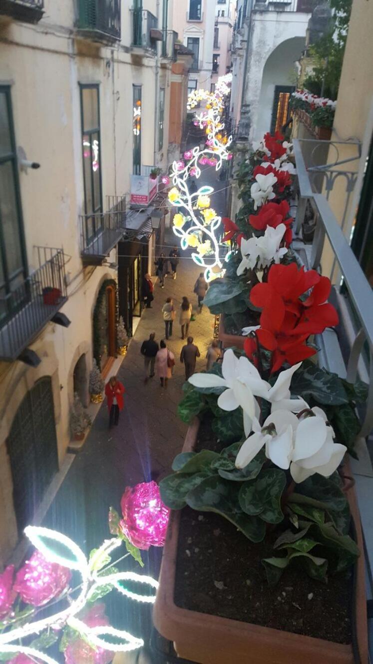 Boutique Apartment Al Duomo Salerno Luaran gambar