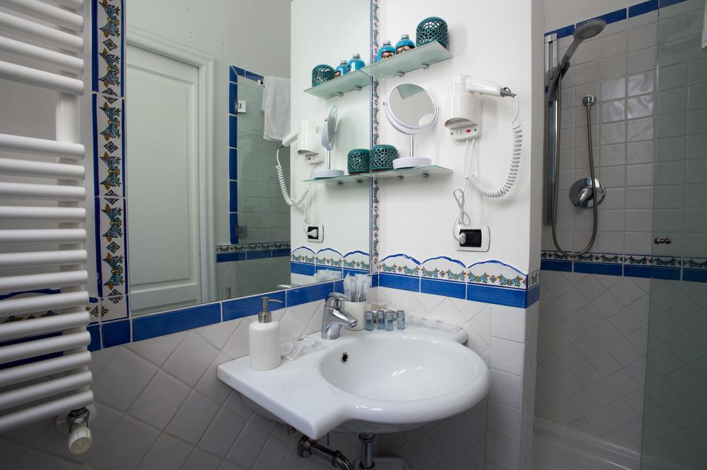 Boutique Apartment Al Duomo Salerno Luaran gambar